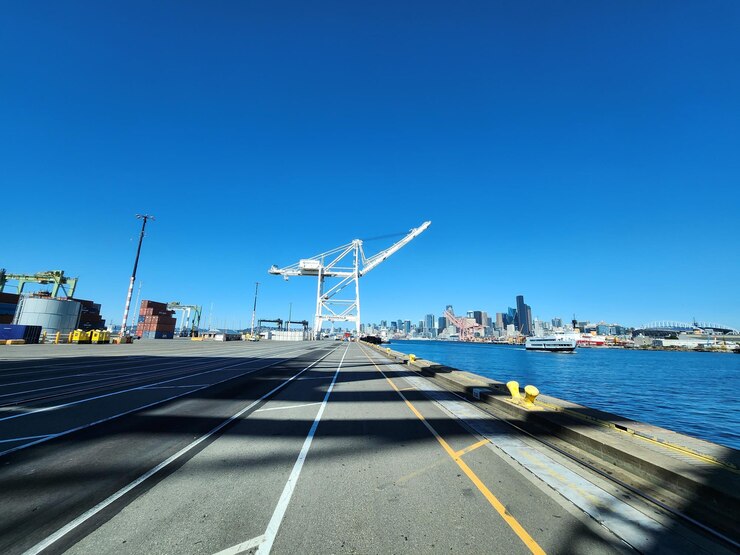 Foto olhando para norte no terminal de carga 18