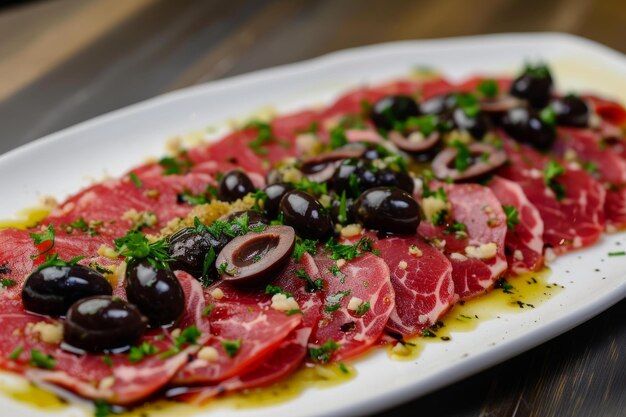 Foto olivas de carpaccio de carne de res generan ai