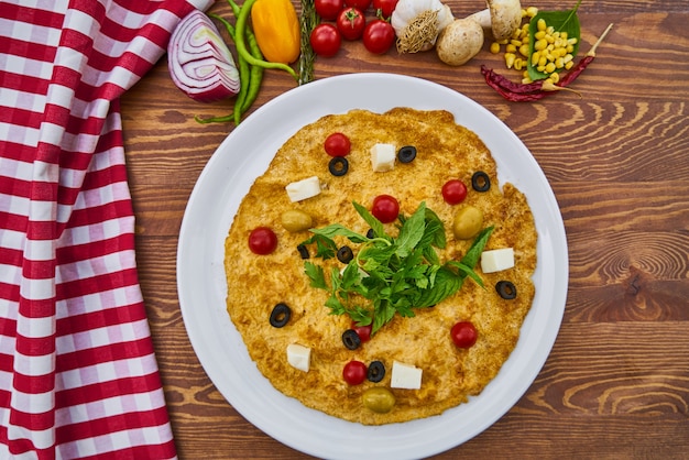 Omelete deliciosa com vegetais