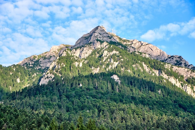 Omu Peak montañas en Rumania