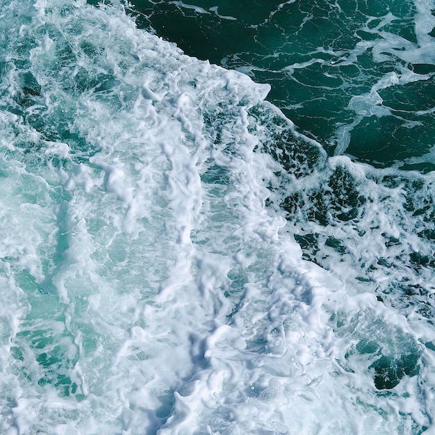 Ondas do oceano em Biarritz