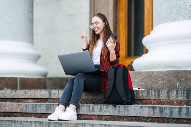 Online-Tutor-Nachhilfejobs für College-Studenten, wie Sie beim Lernen zusätzliches Geld verdienen