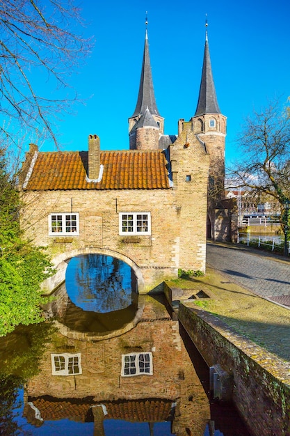 Oostpoort o puerta del este de Delft Países Bajos