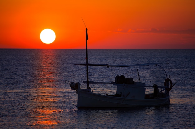 Opinião do por do sol de Ibiza e formentera do fisherboat