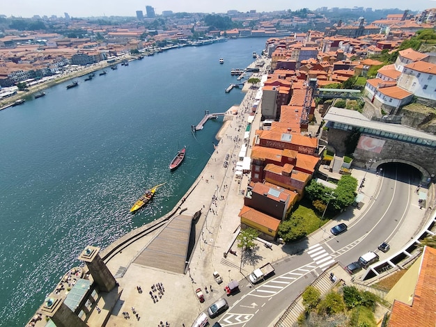 Oporto famosa ciudad histórica Portugal Arquitectura del casco antiguo Viaje a Ribeira y al río Duero en Europa