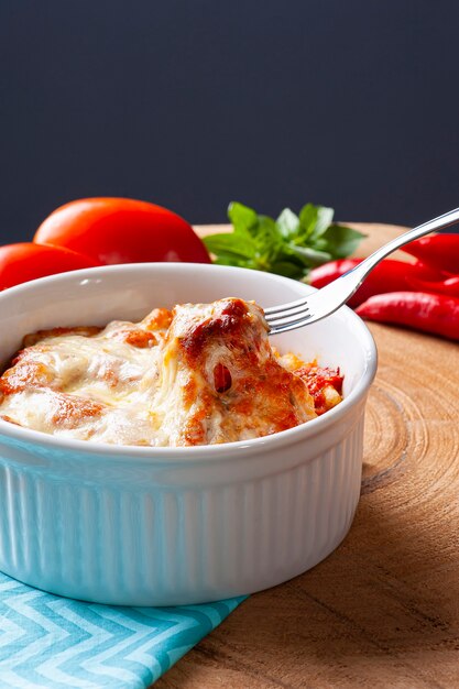 Ñoquis de patata con salsa de tomate y queso