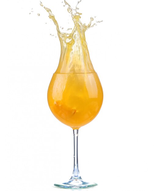 Orange Cocktail mit Spritzern. Vektor-illustration