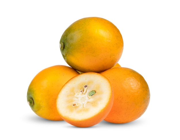 Orange Kumquat isoliert auf weißem Hintergrund