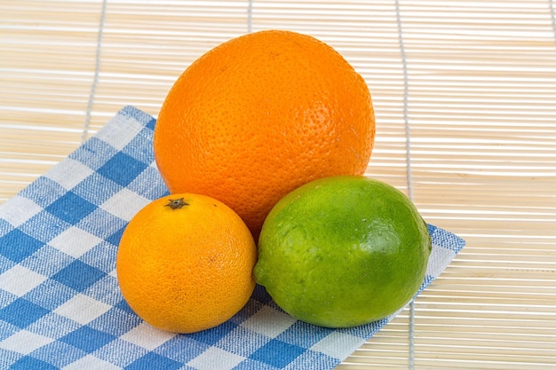 Orange-Limetten-Mandarine