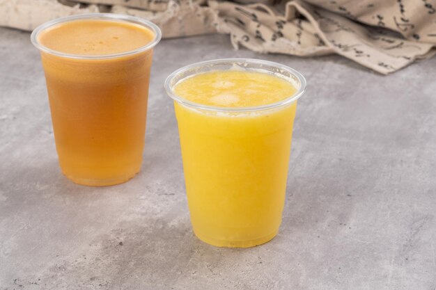 Orangensaft der Provinz Pursat und Apfelsaft