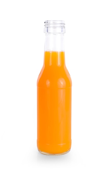 Orangensaftflasche auf weißem Hintergrund