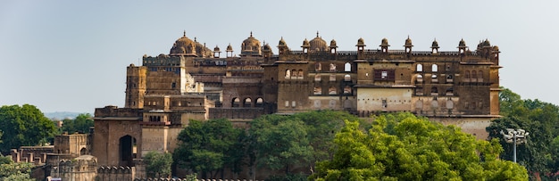 Orchha Palast, Madhya Pradesh. Auch buchstabiert Orcha, berühmtes Reiseziel in Indien.