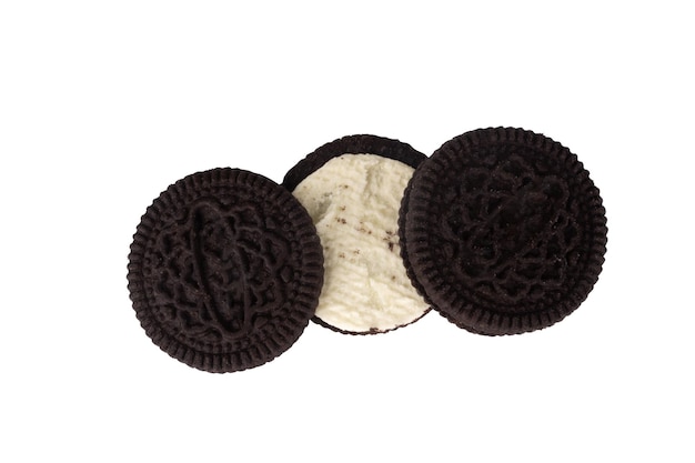 Oreo aislado sobre fondo blanco.