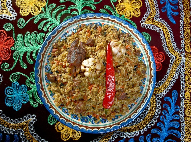 Orientalischer Pilaw .Usbekische Küche -Zentralasiatische Küche