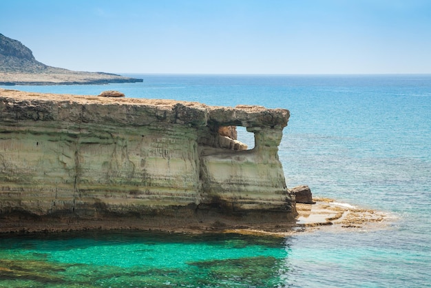 Orilla del mar rocoso Naturaleza Chipre