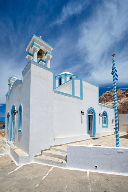 Orthodoxe Kirche im Dorf Firapotamos in Milos, Griechenland
