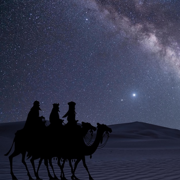 Os 3 Reis Magos viajando para Jerusalém à noite no deserto.