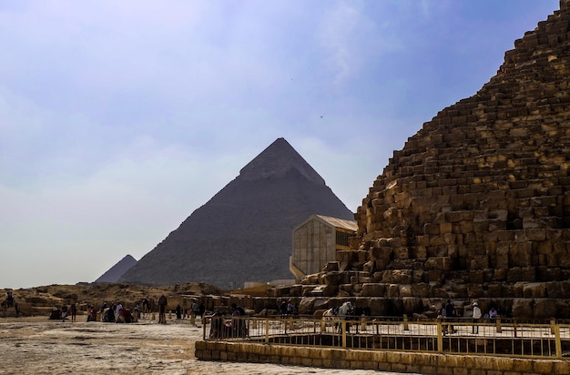 Os detalhes da Grande Pirâmide de Khufu no Complexo da Pirâmide de Gizé Egito