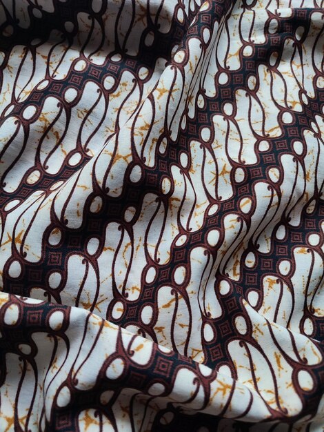 Os padrões no tecido tradicional Batik proporcionam um olhar visual e filosófico