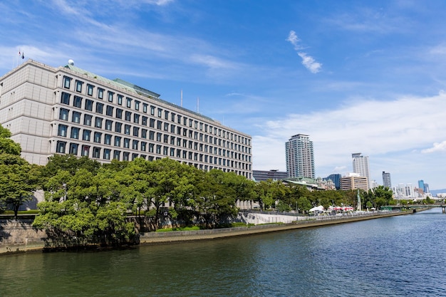 Osaka, Japan, 13. September 2015: - Städtischer Wolkenkratzer Osakas