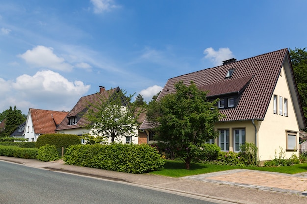 Osnabrück, baja sajonia, alemania street en el suburbio de osnabrück, la tercera ciudad más grande del estado