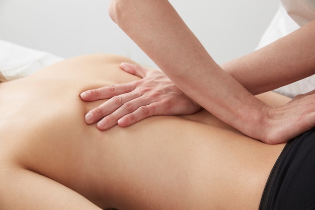 Osteophatie- und Massageanwendungen