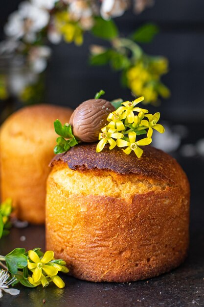 Osterkuchen süßes Brot Urlaub Dessert Mahlzeit Essen Snack auf dem Tisch Kopie Raum Essen Hintergrund