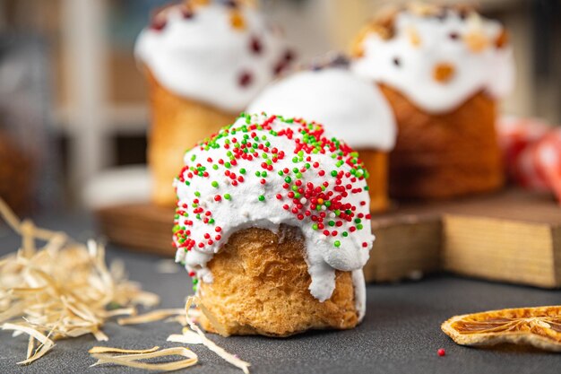 Osterkuchen Urlaub Hefe süßes Gebäck Dessert Osterferien orthodoxe Christen Ostern behandeln