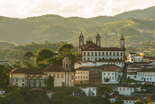 Ouro preto minas gerais brasil vista geral da cidade com seu histórico mo