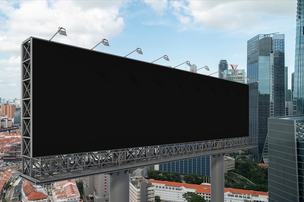 Outdoor de estrada preta em branco com fundo de paisagem urbana de Singapura na hora do dia Cartaz de publicidade de rua simula renderização em 3D Vista lateral O conceito de comunicação de marketing para vender ideia