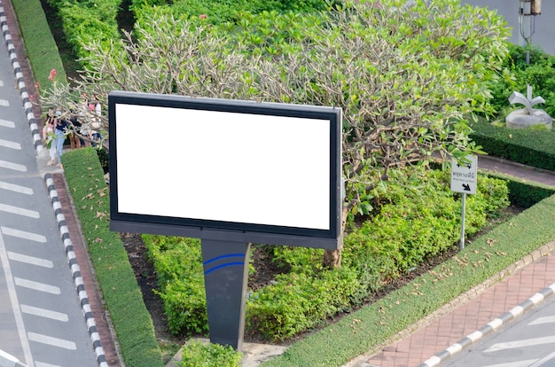 Outdoor de maquete em branco branco. a rua a publicidade ao ar livre.