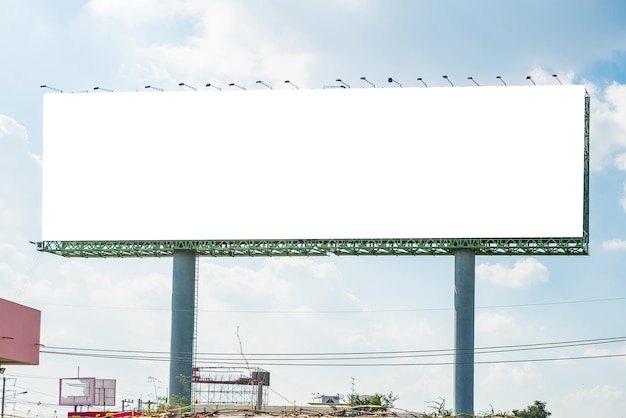 outdoor em branco para novo anúncio