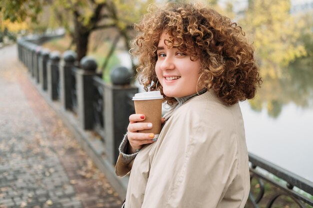 Outdoor-Erholungspark zu Fuß Frau Kaffeestraße