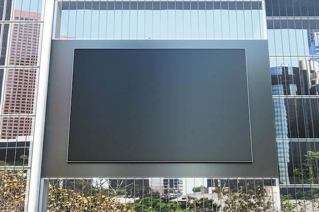 Outdoor vazio preto com moldura escura na parede do edifício moderno com janelas espelhadas renderização 3D simulada