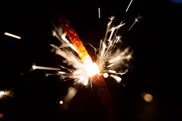 Outoffocus Lightening Sparkler no fundo preto