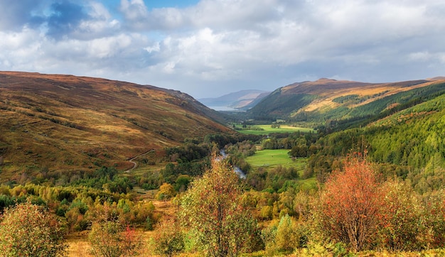 Outono em Corrieshalloch Gorge