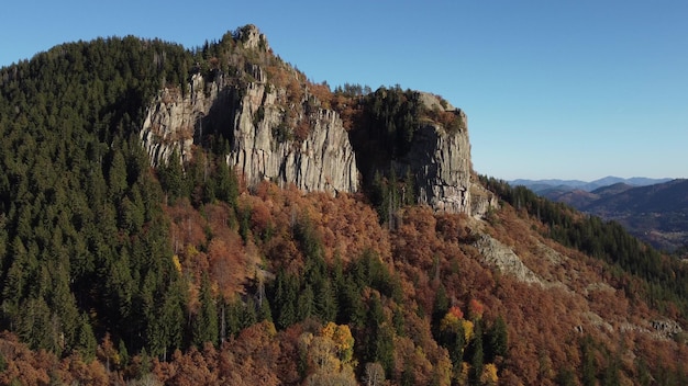 Outono nas montanhas Rhodope Bulgária