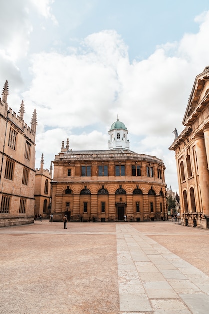 Oxford, Reino Unido - 29 de agosto de 2019; Teatro Sheldonian. El Teatro Sheldonian, construido entre 1664 y 1669 para la Universidad de Oxford, se utilizó para conciertos de música, conferencias y ceremonias universitarias.