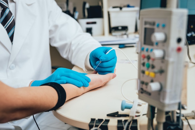 Paciente en la clínica de neuropatología.