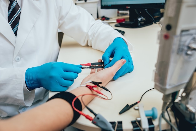 Paciente en la clínica de neuropatología.