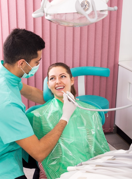 Paciente en la oficina del dentista