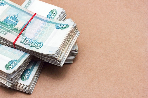 Foto pacotes de notas notas russas 1000 rublos pacotes de notas