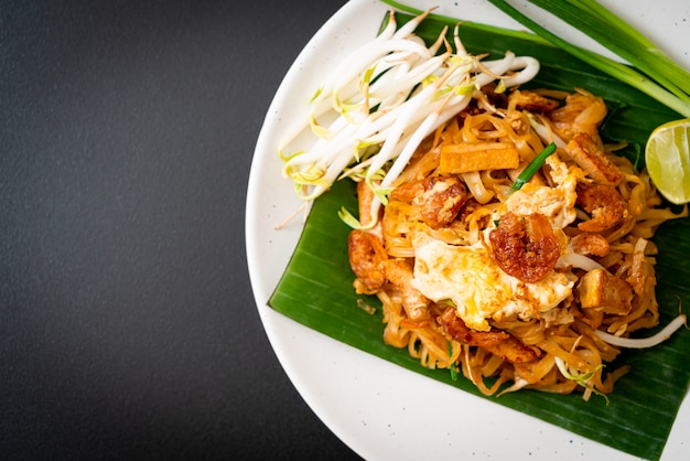 Pad Thai - fideos de arroz salteados