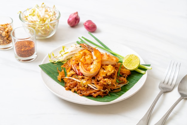 Pad Thai - fideos de arroz salteados