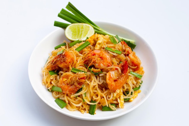 Pad thai salteado quente