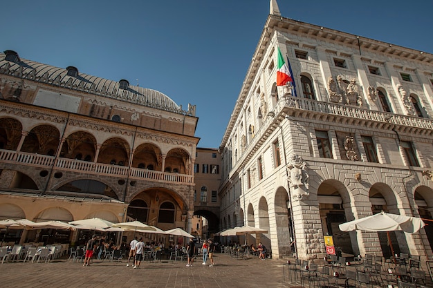 PADOVA, ITALIEN 17. JULI 2020: Piazza dei Signori in Padua in Italien, einer der berühmtesten Orte der Stadt