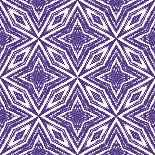 Padrão sem emenda em mosaico. Fundo roxo caleidoscópio simétrico. Design sem emenda do mosaico retro. Estampado clássico pronto para têxteis, tecido de biquíni, papel de parede, embrulho.