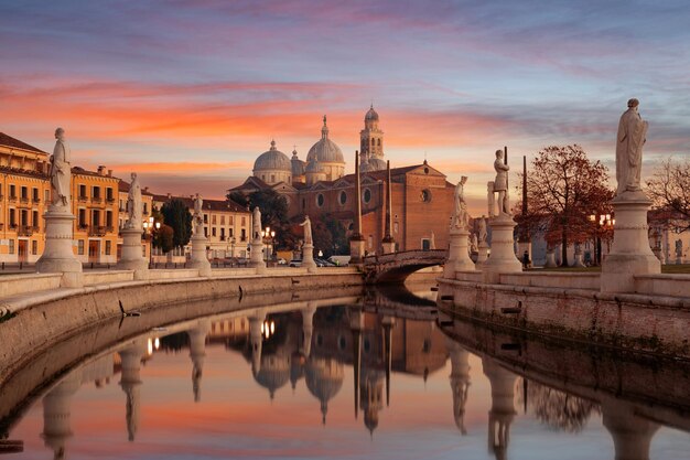 Foto pádua, itália, em prato della valle