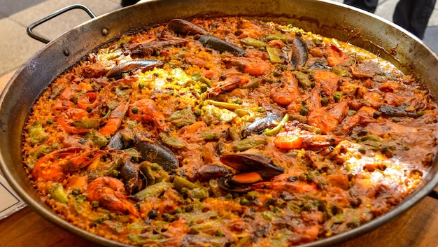 la paella española