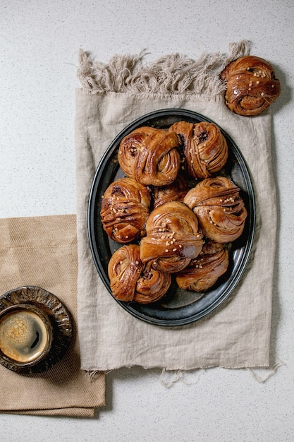 Pãezinhos doces de canela sueca